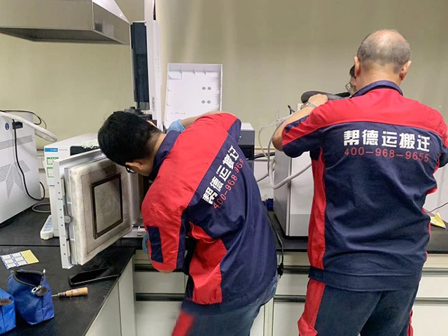 精密儀器搬運(yùn)